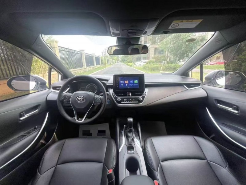 厦门23年丰田雷凌8