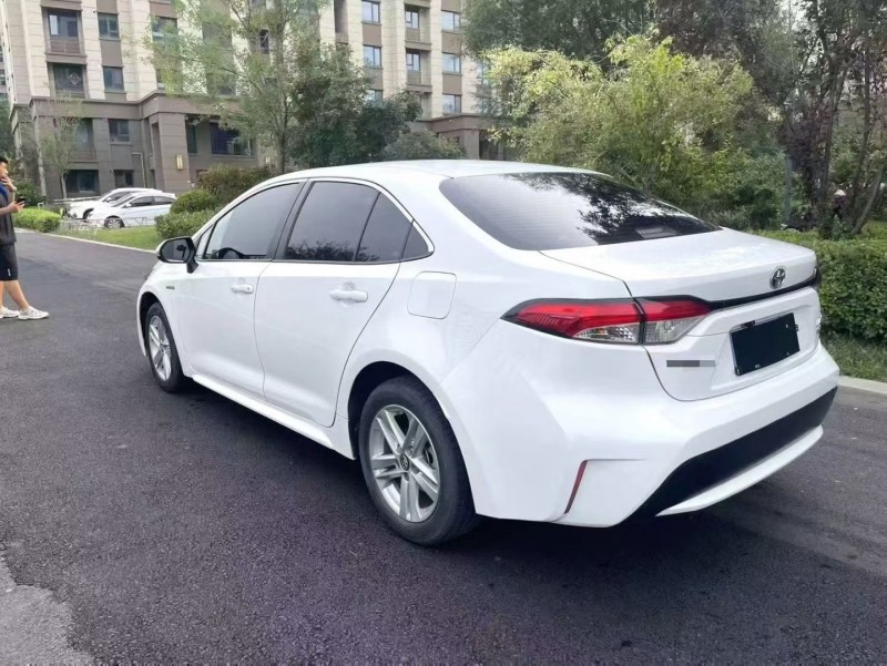 厦门23年丰田雷凌9