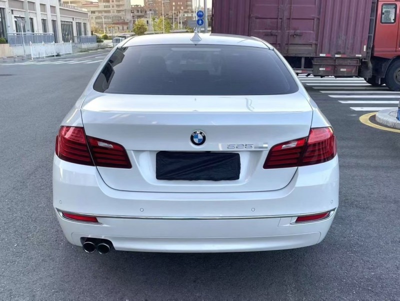 厦门16年宝马5系8