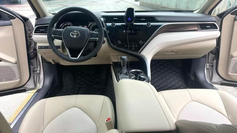 厦门20年丰田凯美瑞6