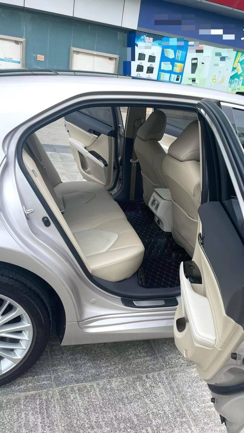 厦门20年丰田凯美瑞7