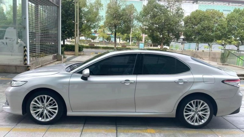 厦门20年丰田凯美瑞8