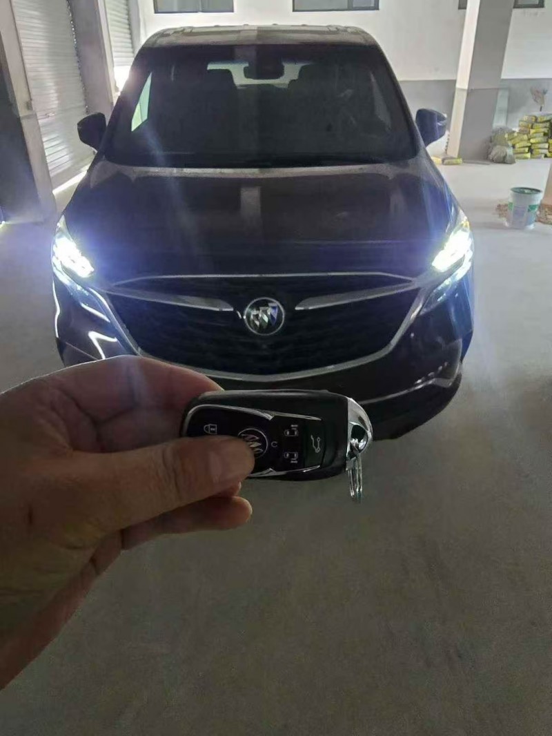 济宁20年别克GL81