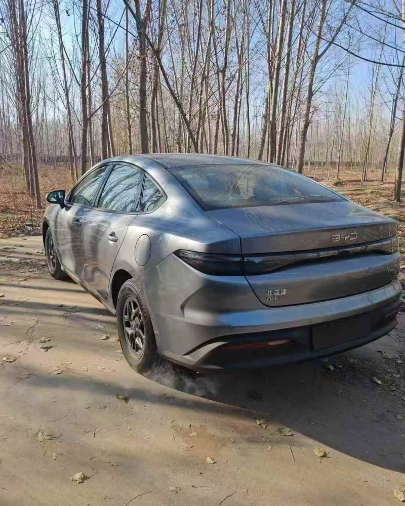 张家口25年比亚迪海豹7