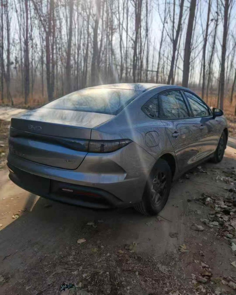 张家口25年比亚迪海豹8