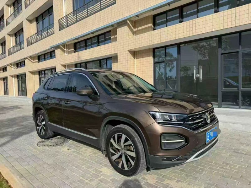 东莞20年大众探岳3