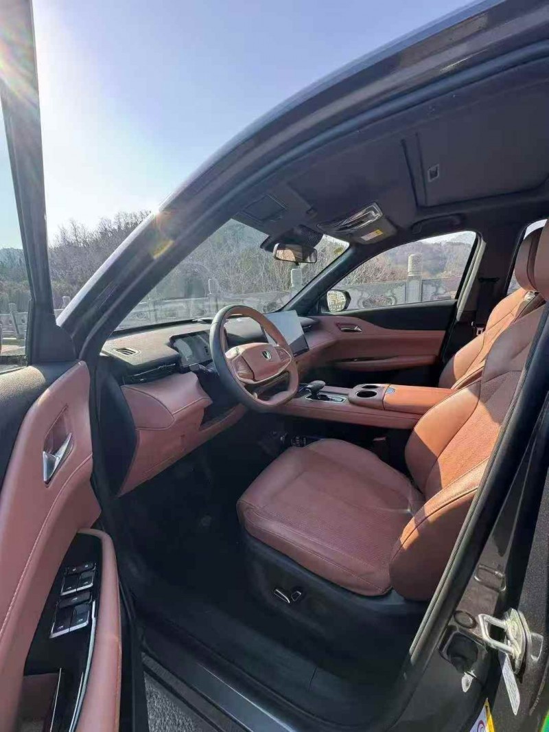 枣庄25年长安汽车睿行4