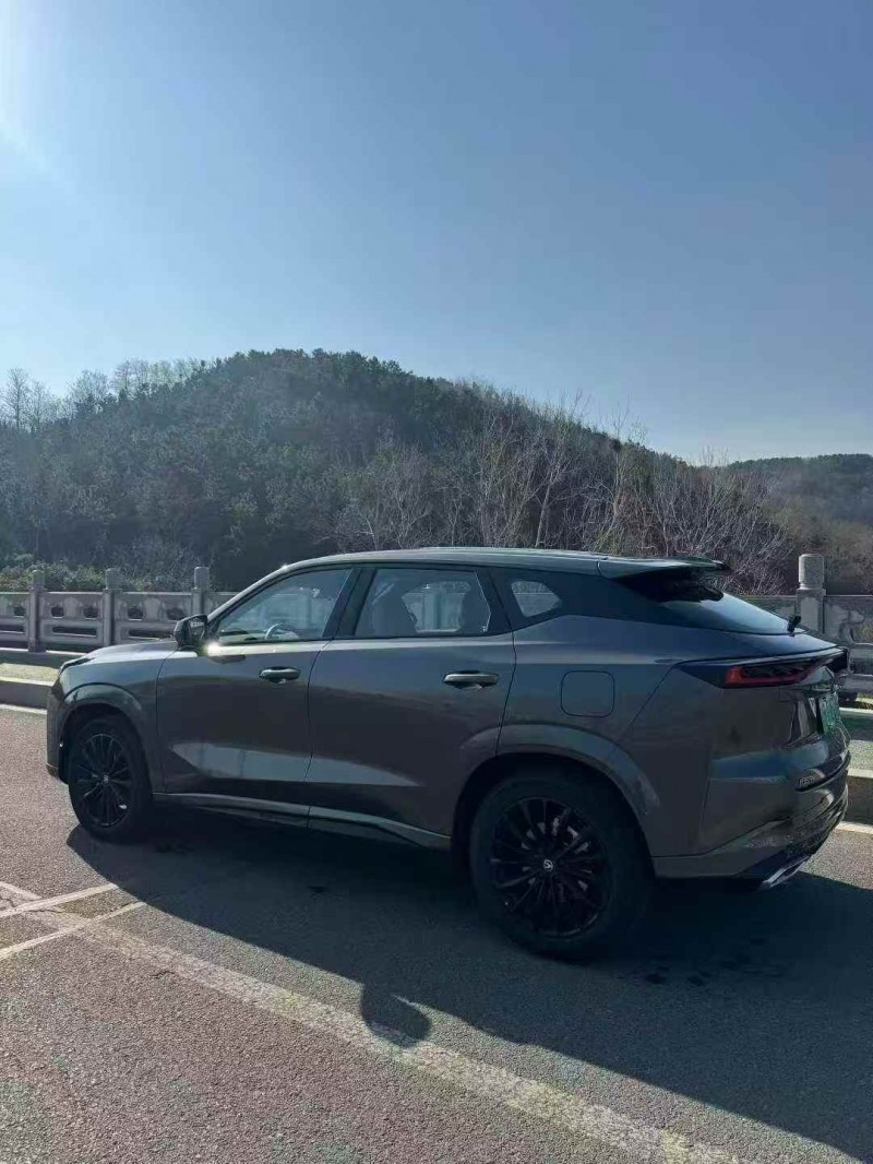 枣庄25年长安汽车睿行7