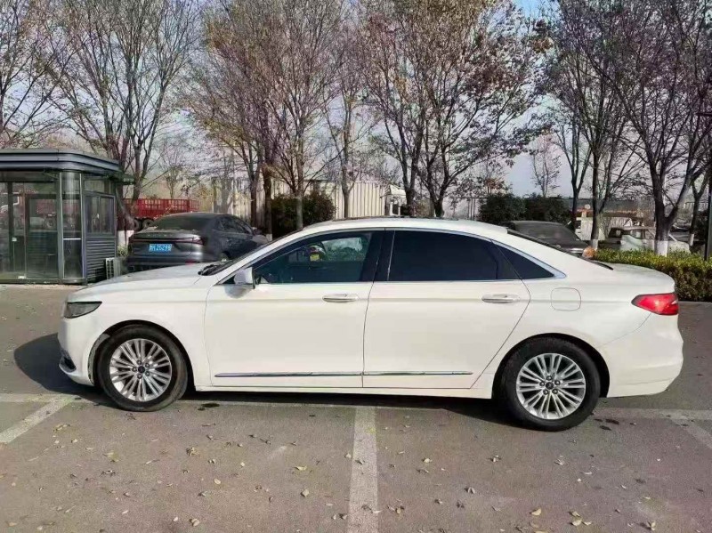 淄博16年福特金牛座2