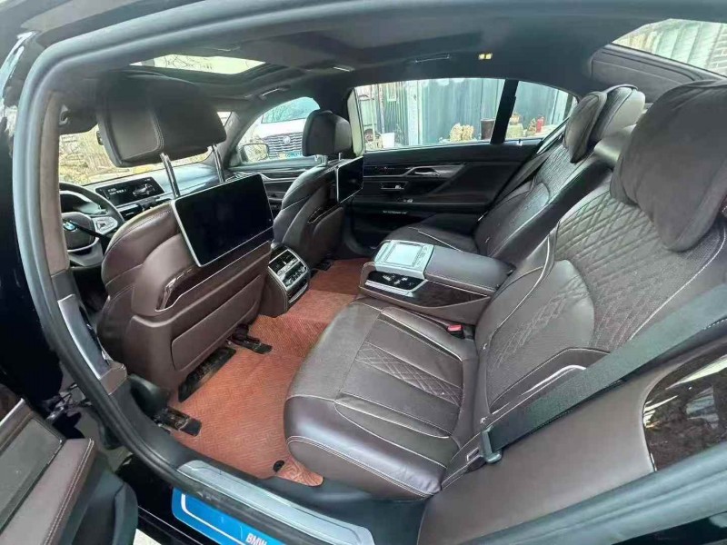 东营17年宝马7系4