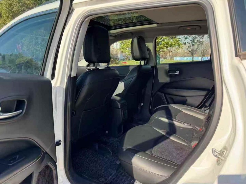 苏州19年Jeep指南者6