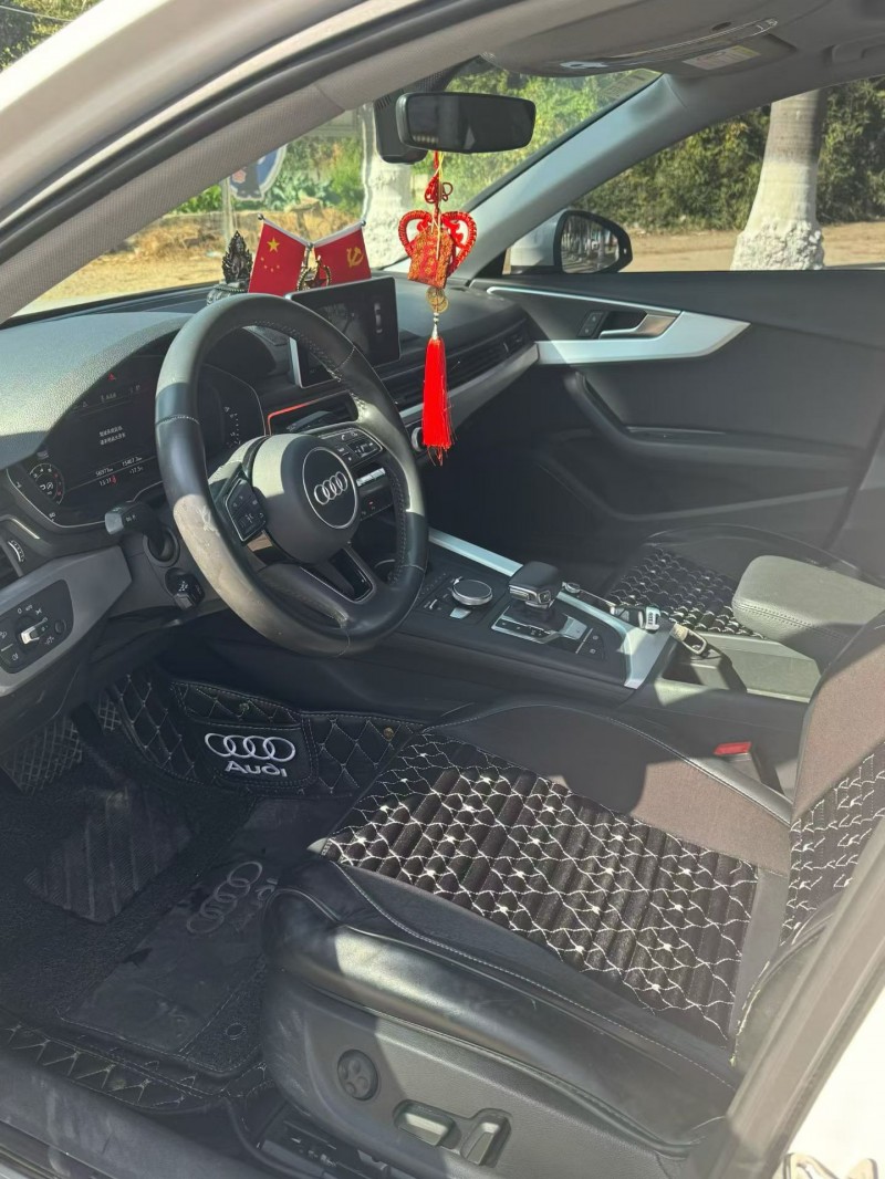 厦门19年奥迪A4L6