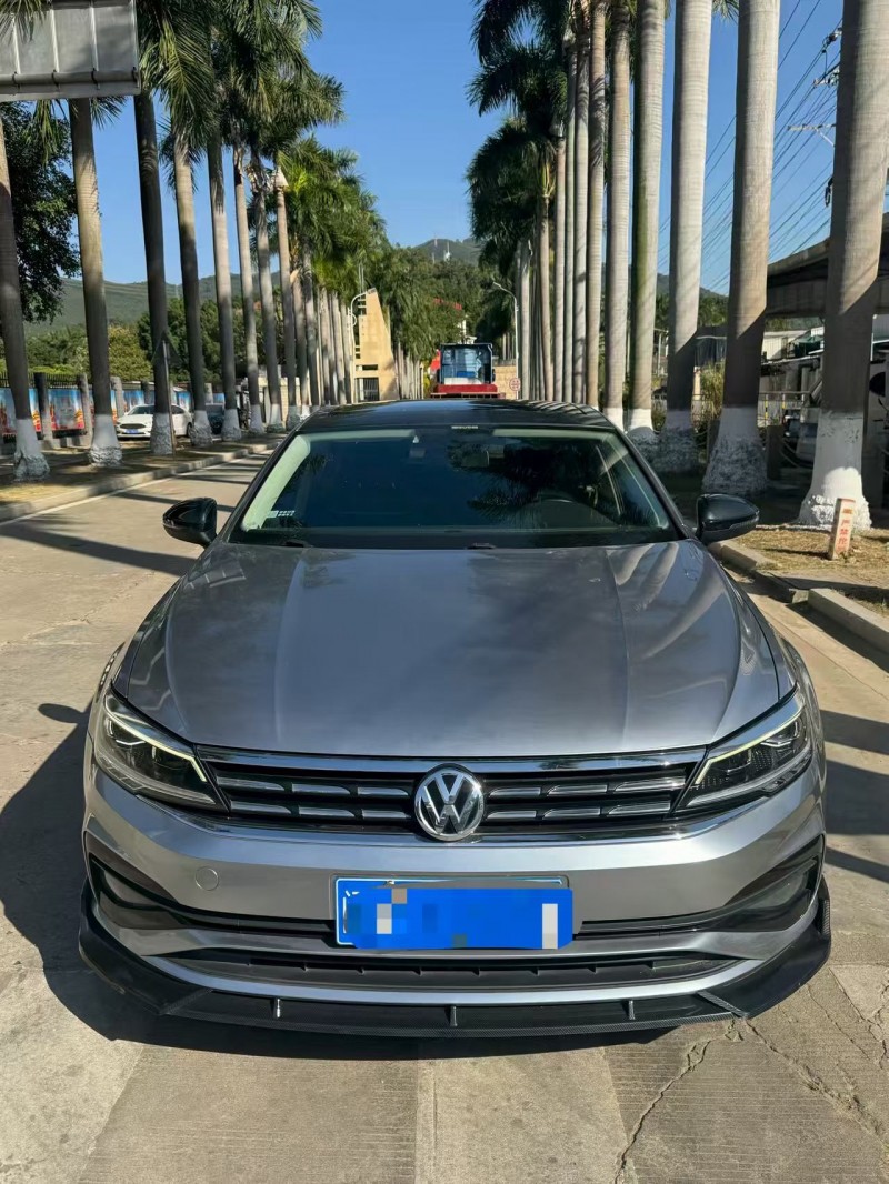 厦门21年大众凌渡1