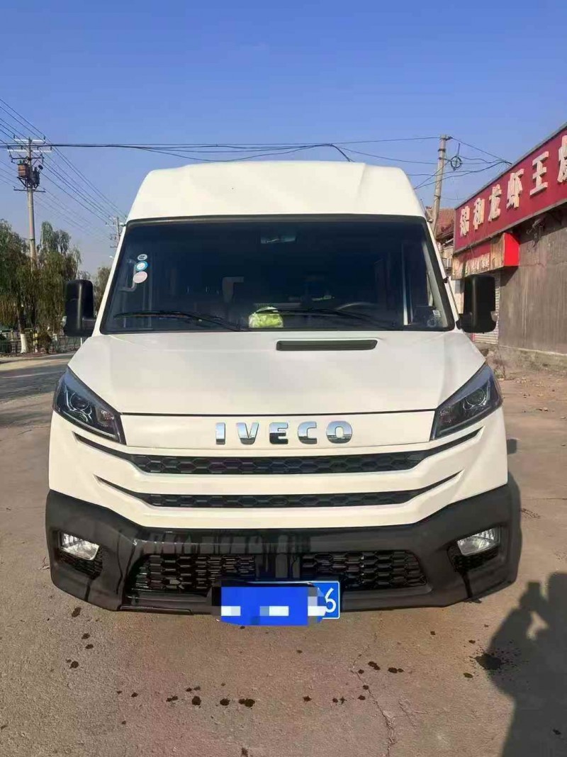 枣庄23年依维柯Iveco VISION1