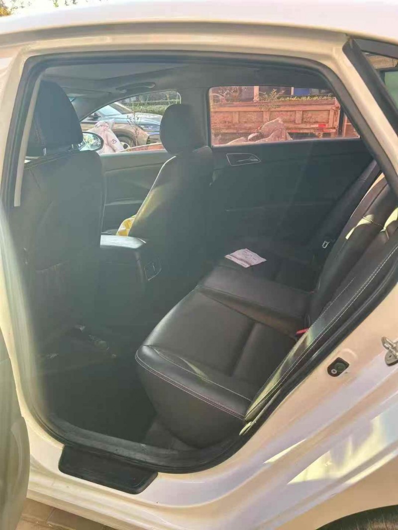 淮南17年现代名图5