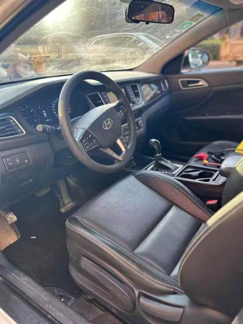 淮南17年现代名图6