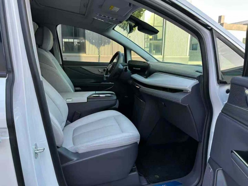 徐州25年别克GL84