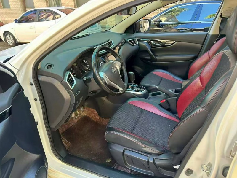 厦门18年日产逍客6