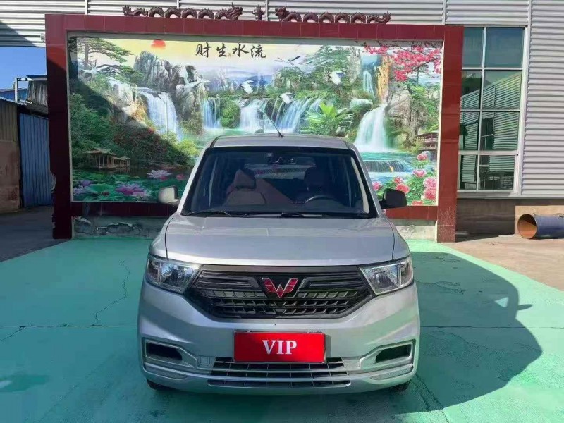 济宁23年五菱汽车宏光1