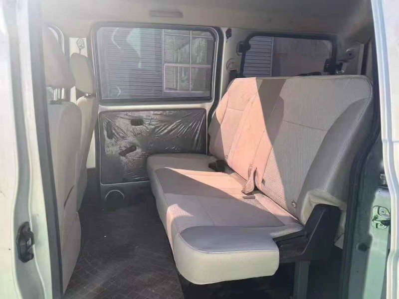 济宁23年五菱汽车宏光6