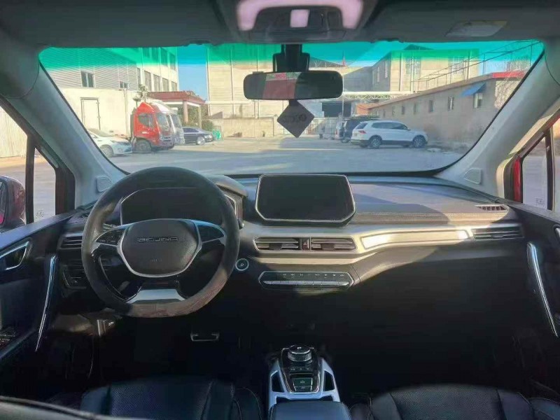 临沂22年北汽制造EX34