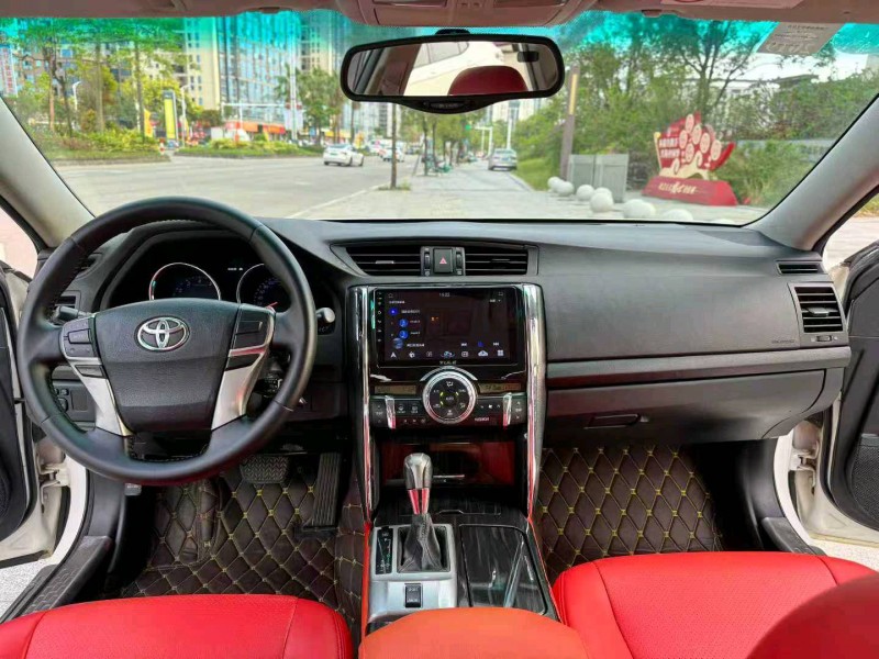 阳江13年丰田锐志4