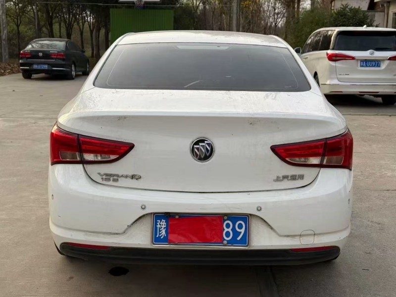 郑州17年别克威朗5