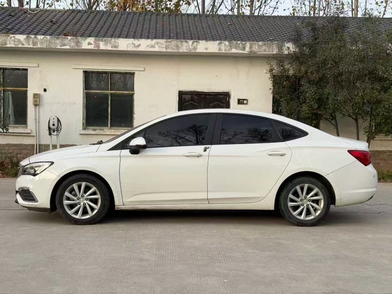 郑州17年别克威朗6