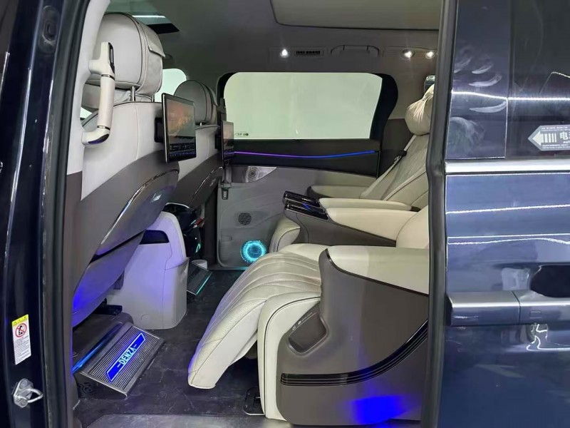 深圳23年腾势D95