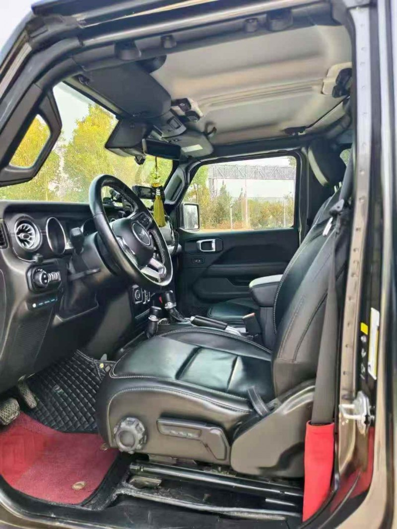 枣庄22年Jeep牧马人5