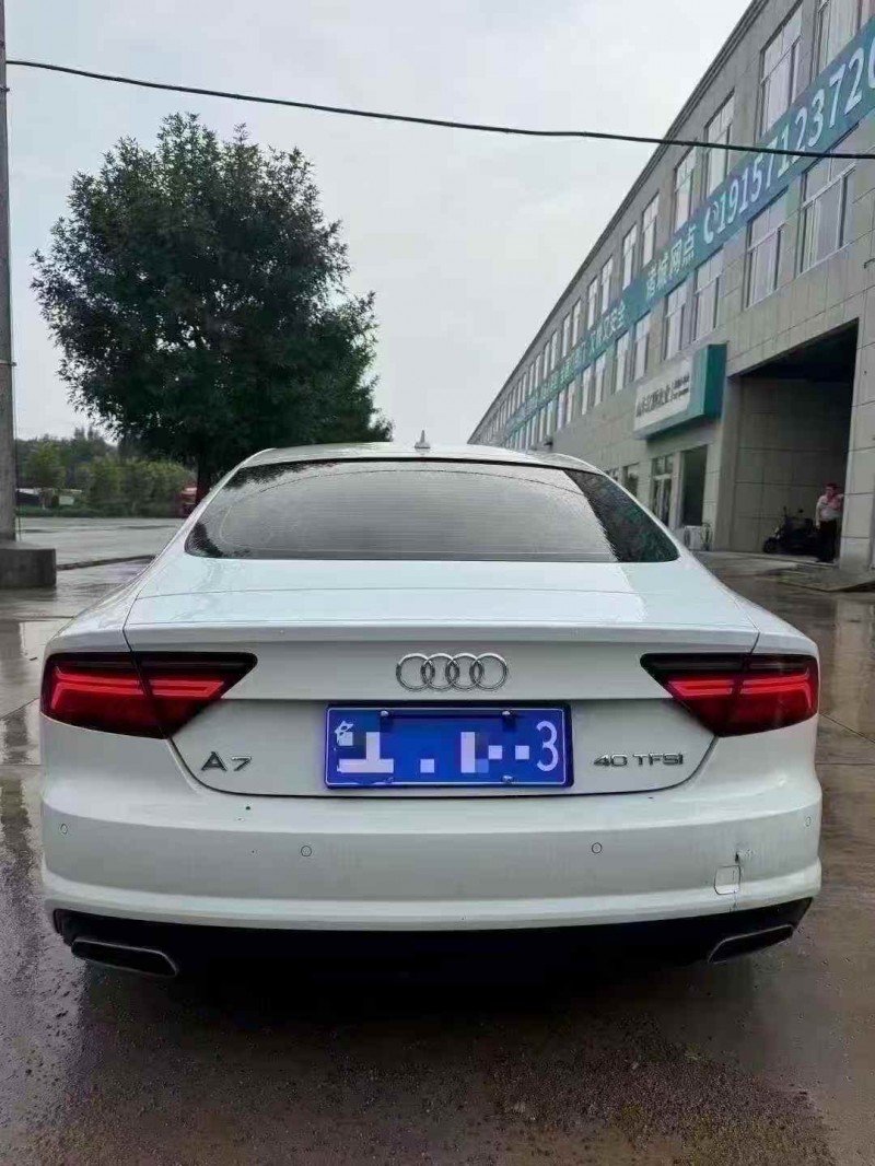 东营17年奥迪A7L9