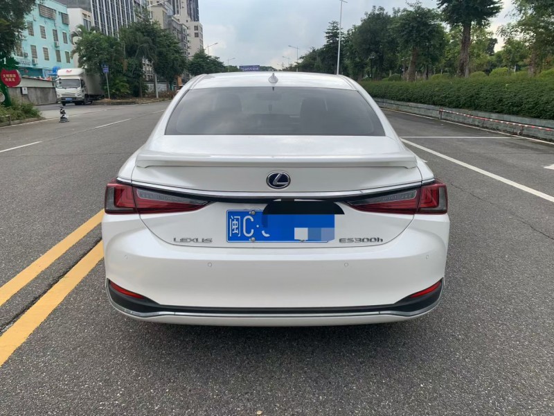 茂名19年雷克萨斯ES9