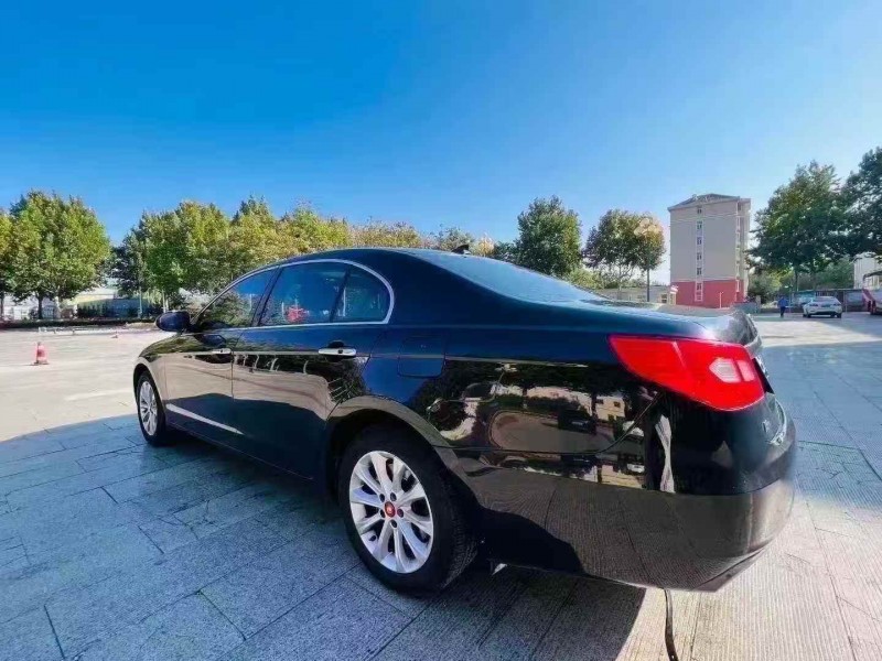 济宁16年红旗H77