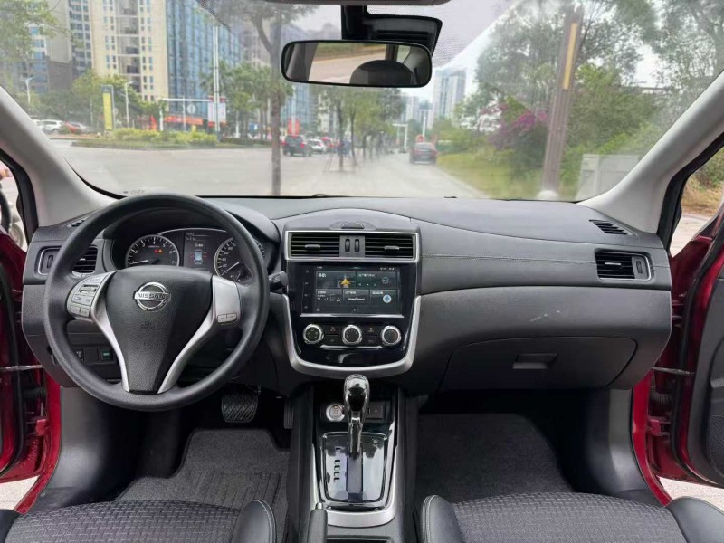 阳江20年日产骐达4