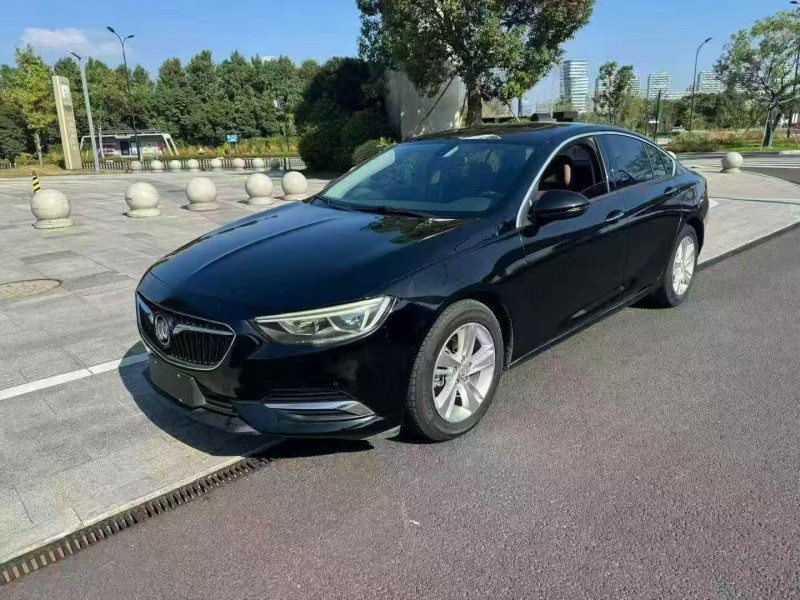 杭州19年别克君越2