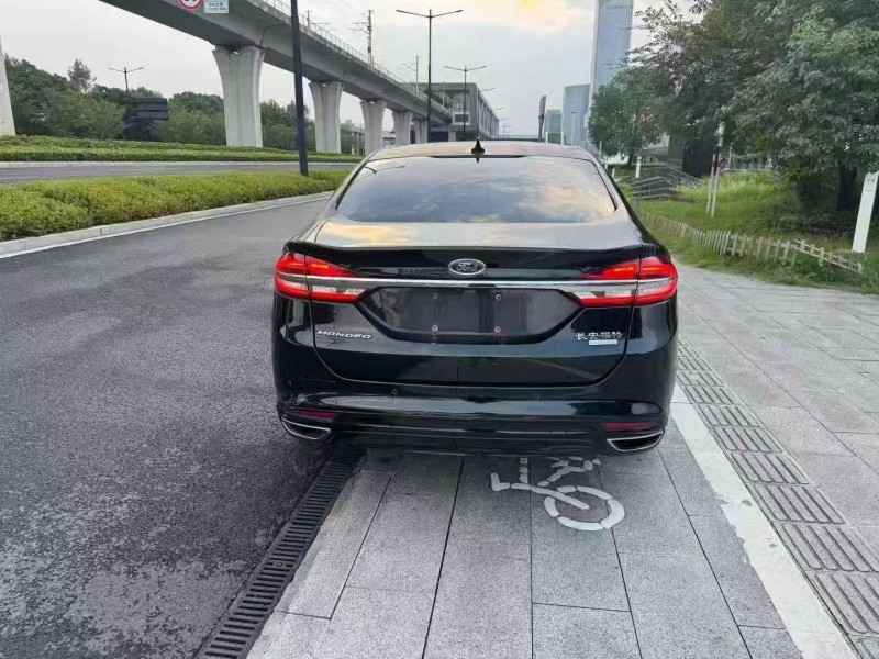 杭州17年福特蒙迪欧9