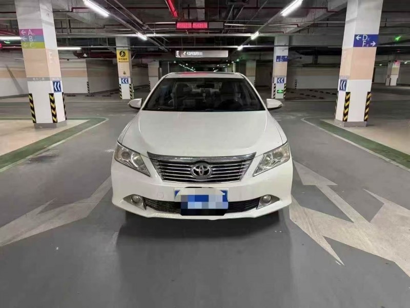 杭州14年丰田凯美瑞1