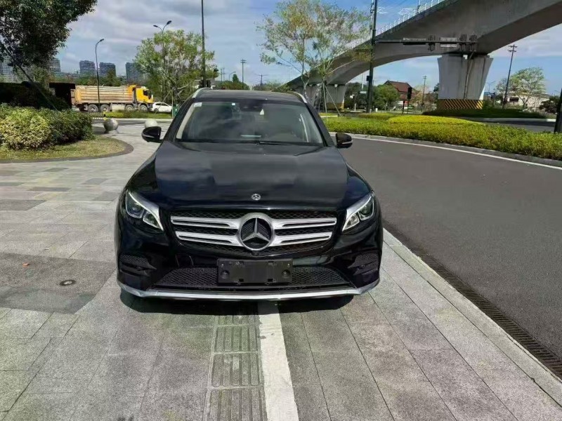 杭州19年奔驰GLC1