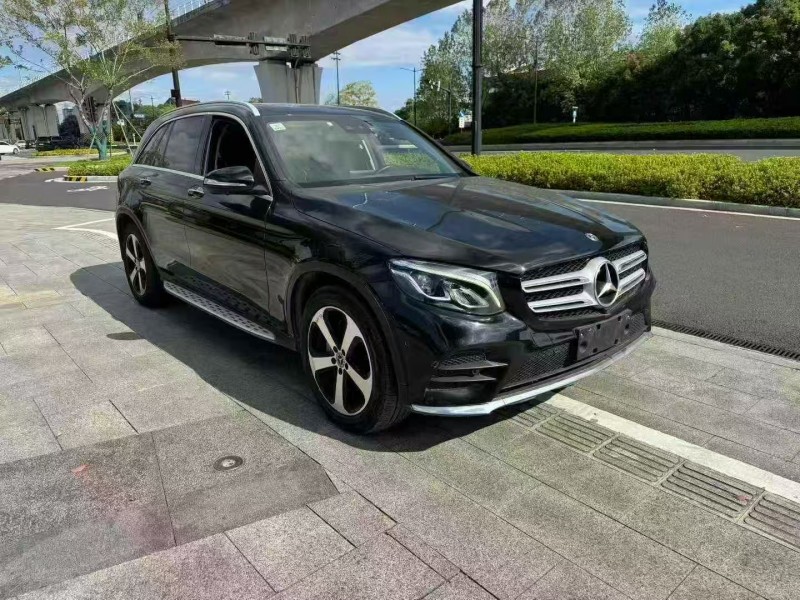 杭州19年奔驰GLC3