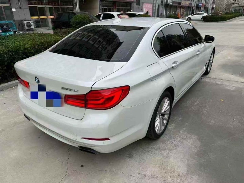 枣庄19年宝马5系8