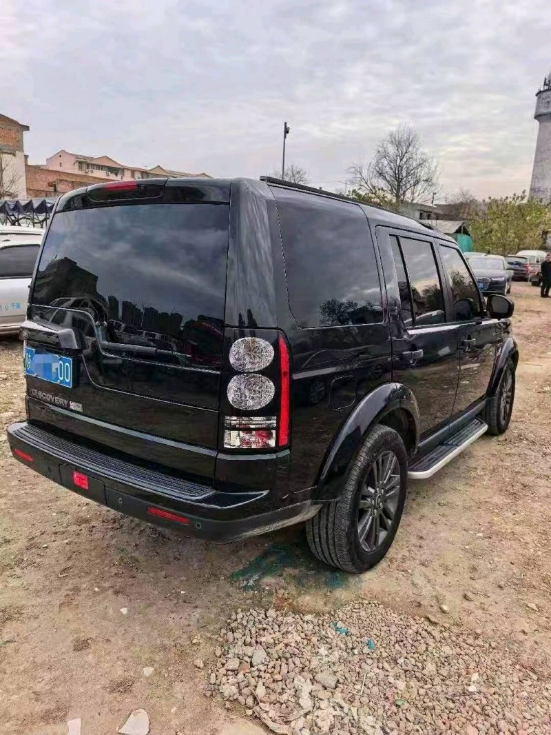 西安17年路虎发现7