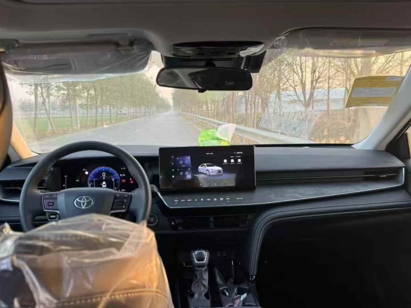 青岛25年丰田凯美瑞5