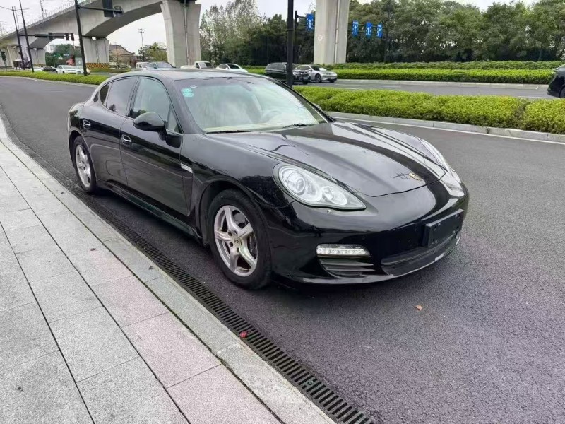 杭州13年保时捷帕拉梅拉2