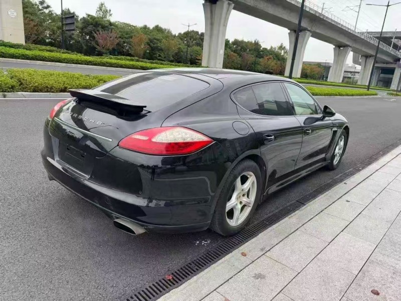 杭州13年保时捷帕拉梅拉6