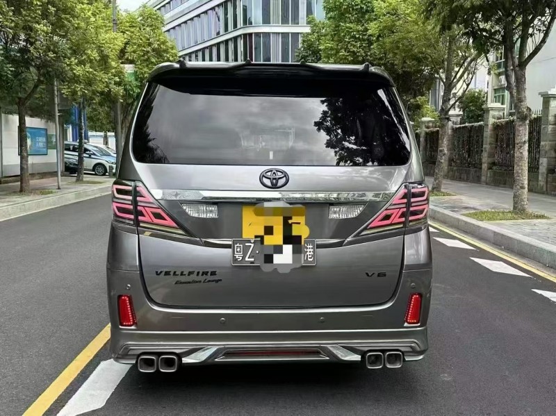 广州12年丰田威尔法9