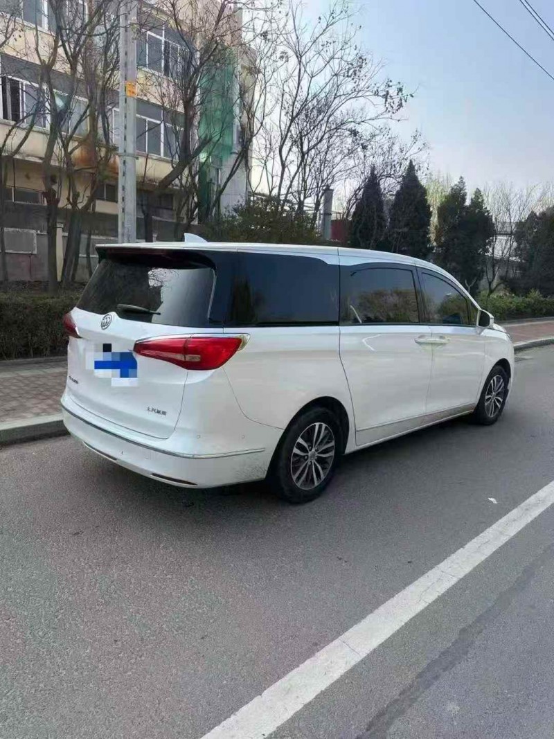 枣庄18年别克GL88