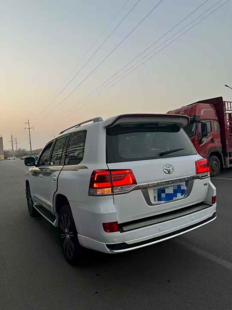 淄博10年丰田兰德酷路泽7