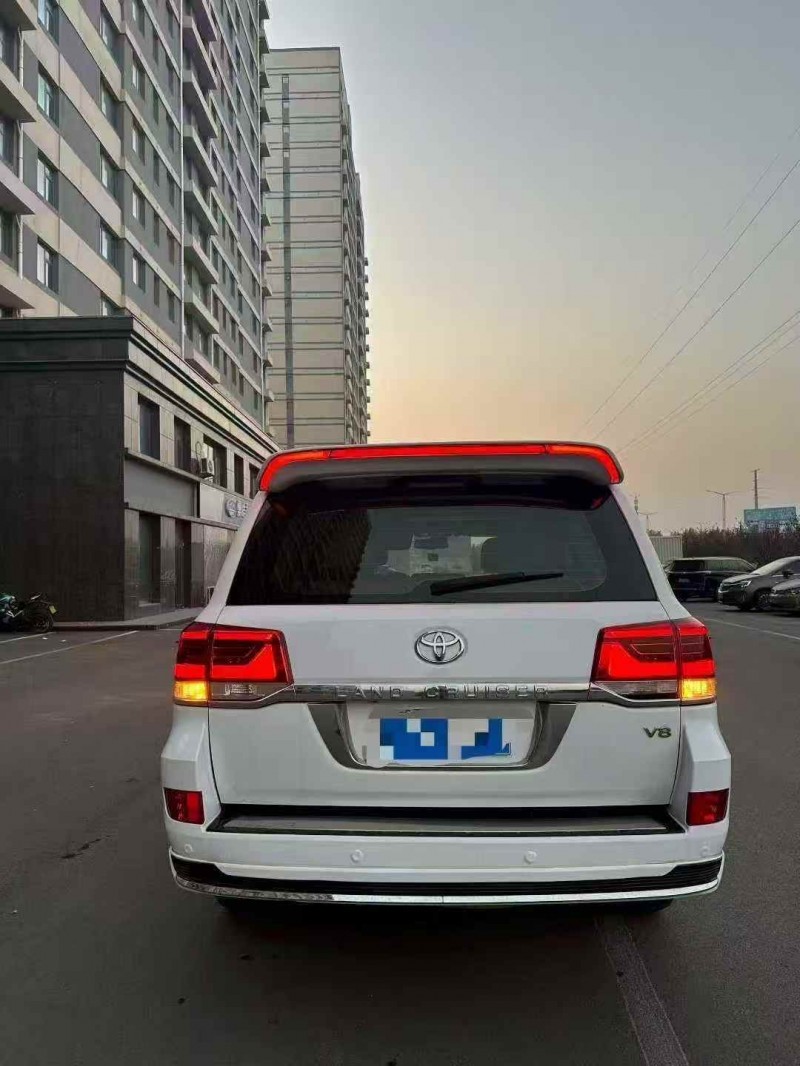 淄博10年丰田兰德酷路泽9