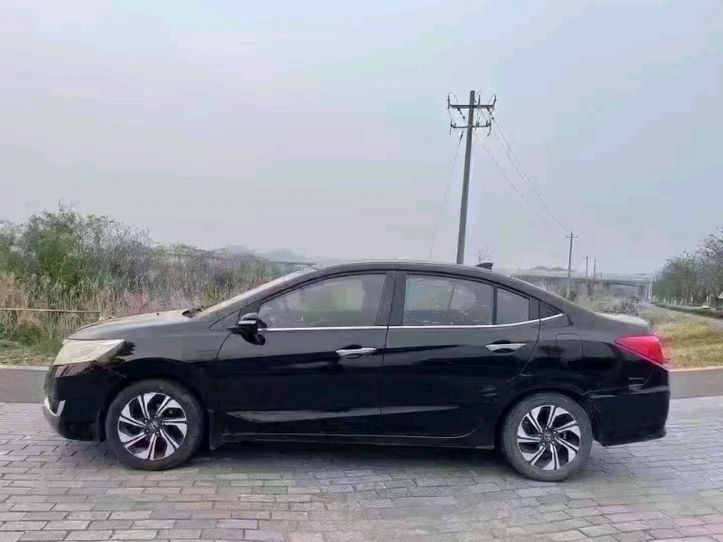 台州17年本田凌派8