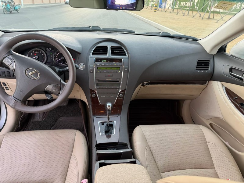 枣庄10年雷克萨斯ES5